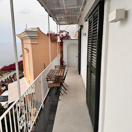 Queen View Apartment - No Kitchen Positano Buitenkant foto