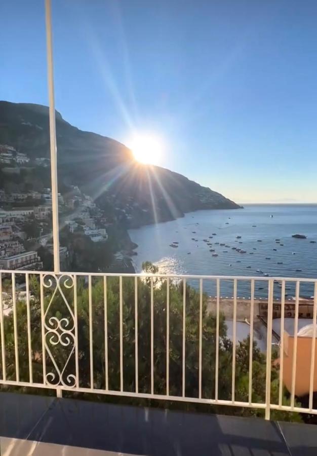 Queen View Apartment - No Kitchen Positano Buitenkant foto