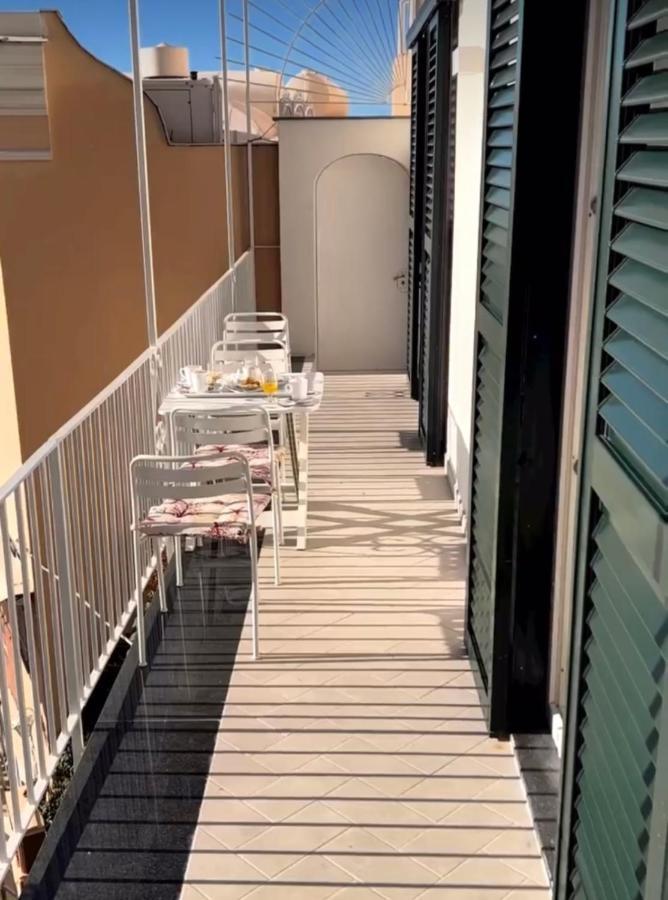 Queen View Apartment - No Kitchen Positano Buitenkant foto